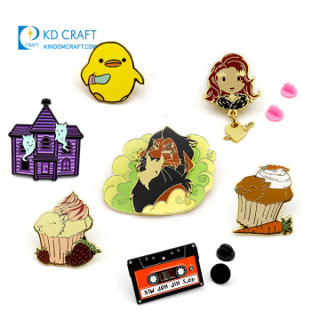 Personalizados de alta calidad, broche de carnaval de fantasía de música de metal con bisagras, pines personalizados de esmalte suave giratorio con bisagras